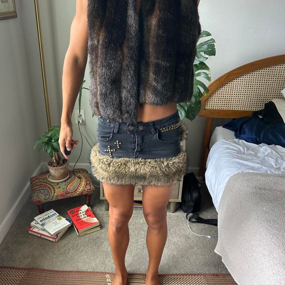 Romwe y2k ROMWE Studded Faux Fur Denim Mini Skirt XXS 0 Black Grunge Punk Y2K
